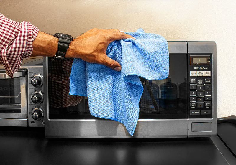 Load image into Gallery viewer, 12-Pack 16"x16" 350gsm Serged Edge Microfiber Towels

